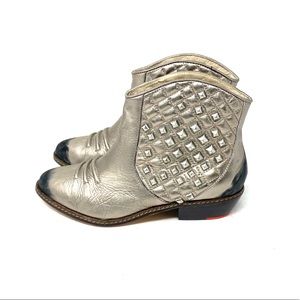 NEW Joe's Western Booties